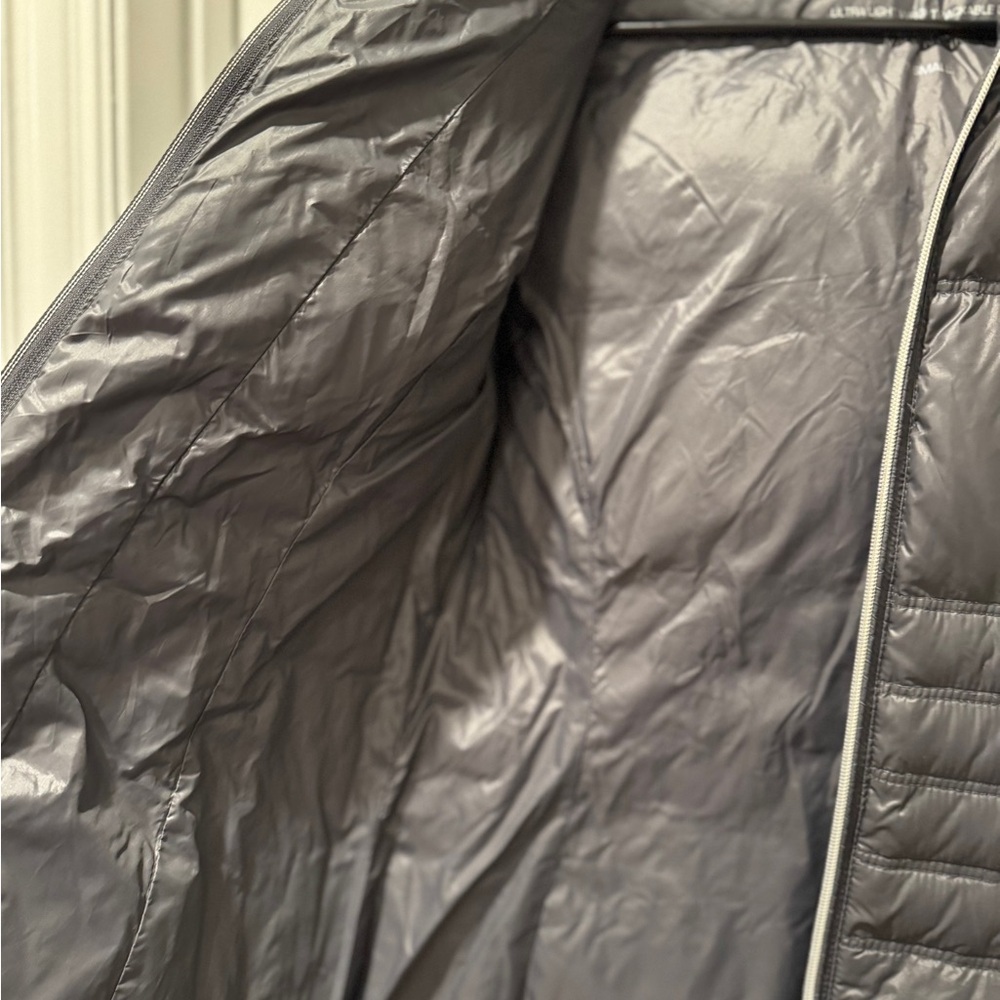 Bcbgeneration Ultralight Packable Down Puffer Coa… - image 8